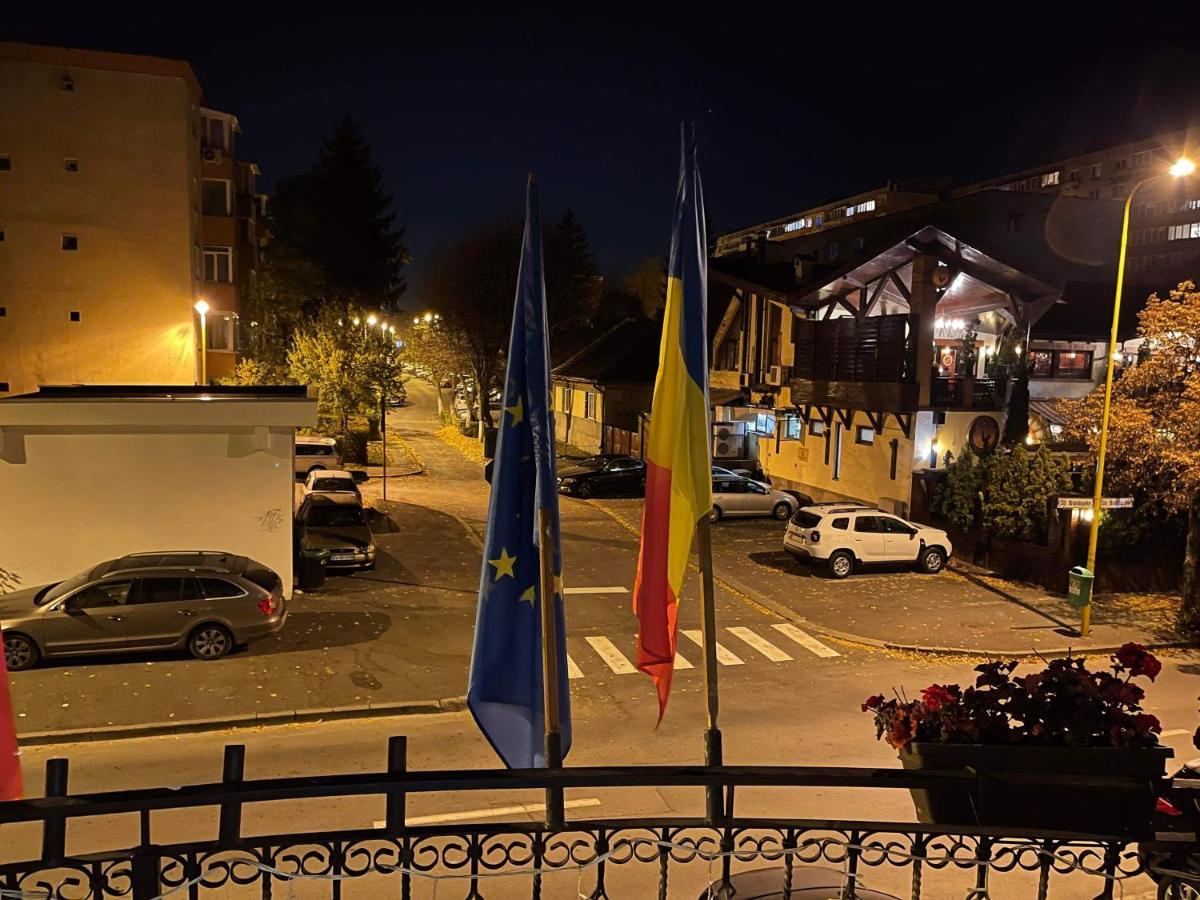 Casa Floraly Hotell Braşov Exteriör bild