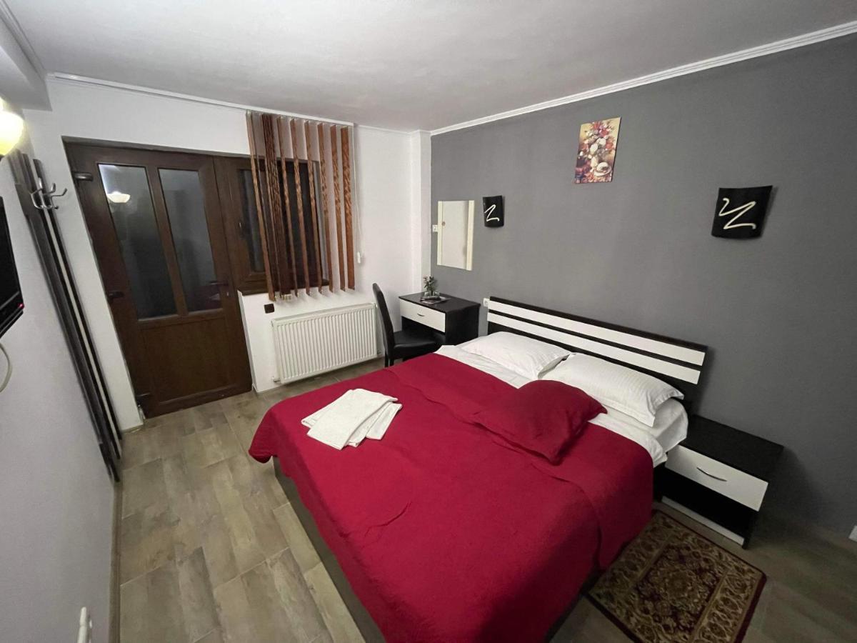 Casa Floraly Hotell Braşov Exteriör bild