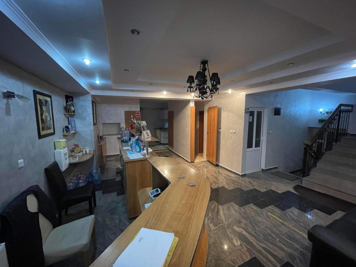 Casa Floraly Hotell Braşov Exteriör bild